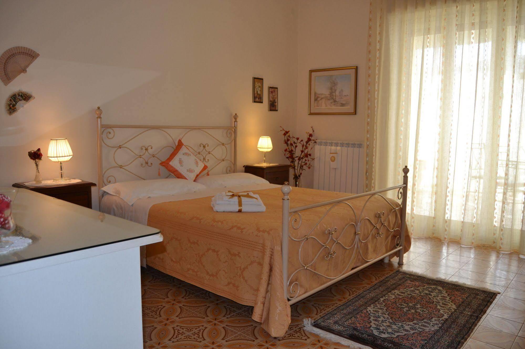 Bed & Breakfast Marena Sant'Agata Li Battiati ภายนอก รูปภาพ