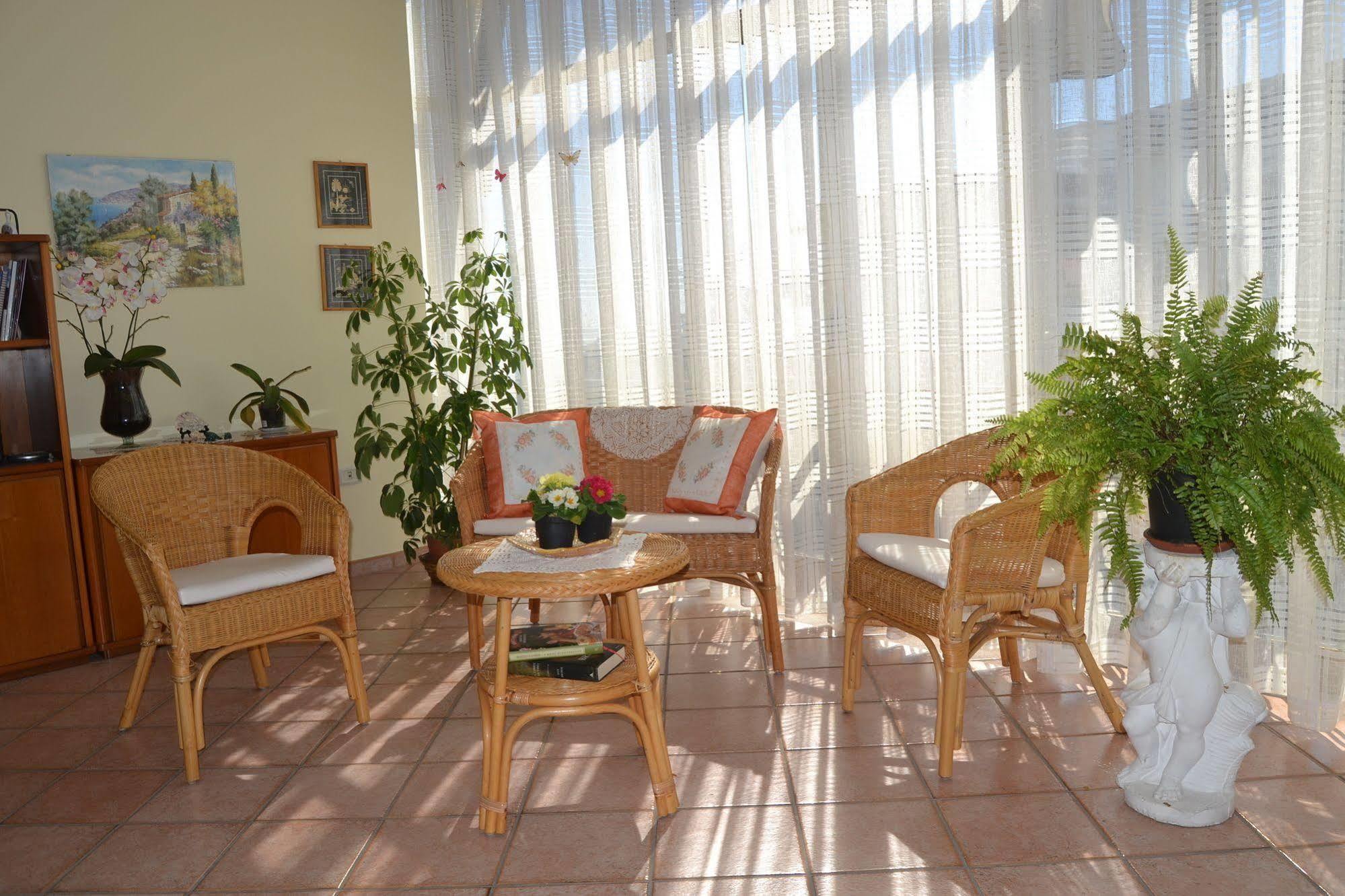 Bed & Breakfast Marena Sant'Agata Li Battiati ภายนอก รูปภาพ